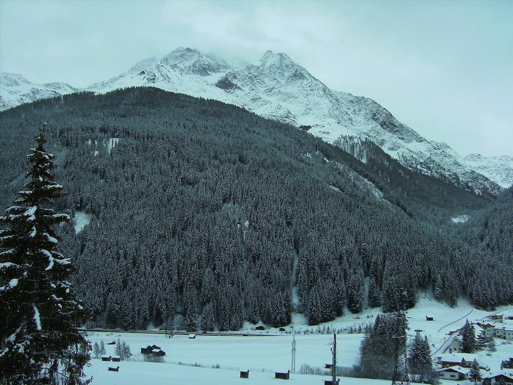 Haus Triumph Apartman Pettneu am Arlberg Kültér fotó