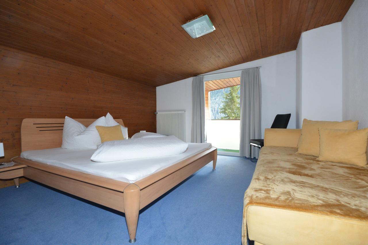 Haus Triumph Apartman Pettneu am Arlberg Kültér fotó