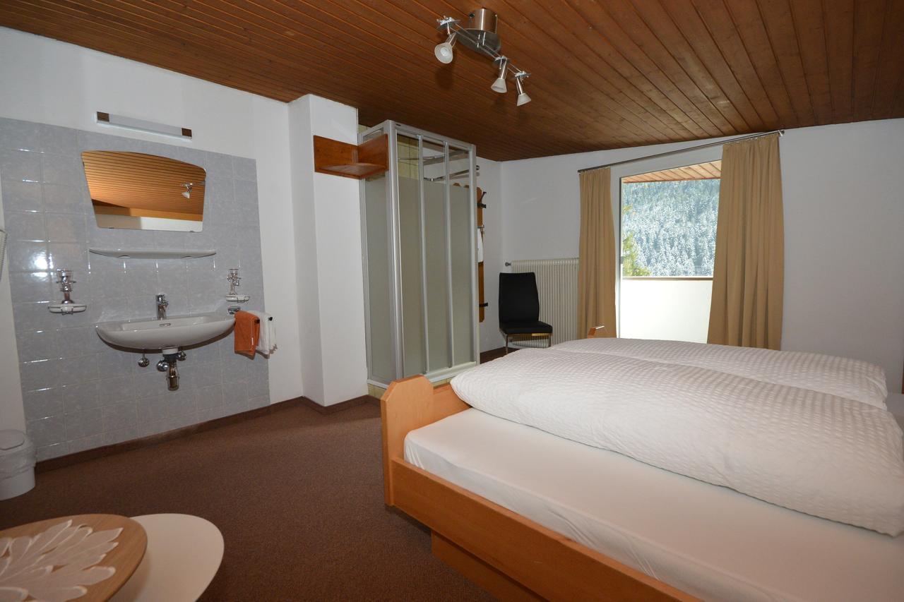 Haus Triumph Apartman Pettneu am Arlberg Kültér fotó