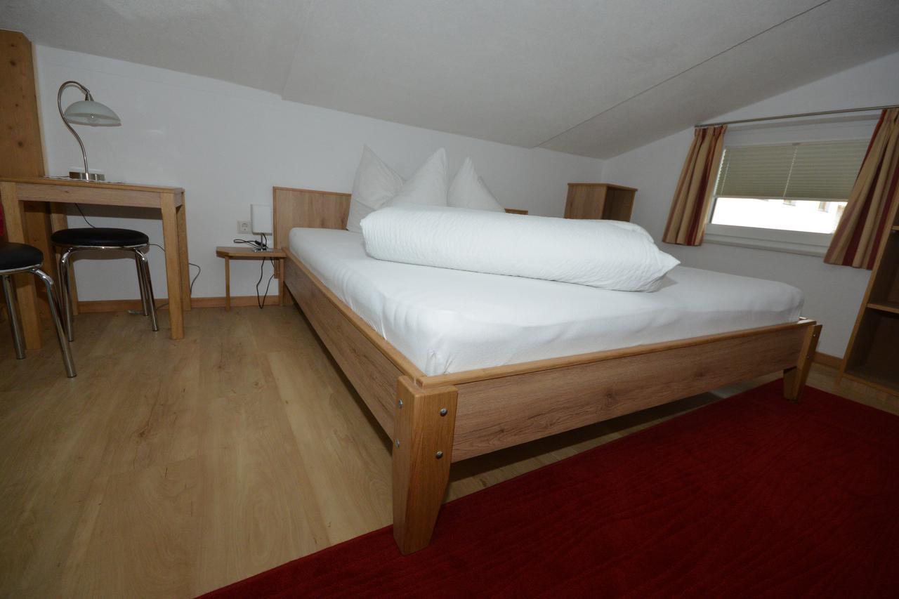 Haus Triumph Apartman Pettneu am Arlberg Kültér fotó